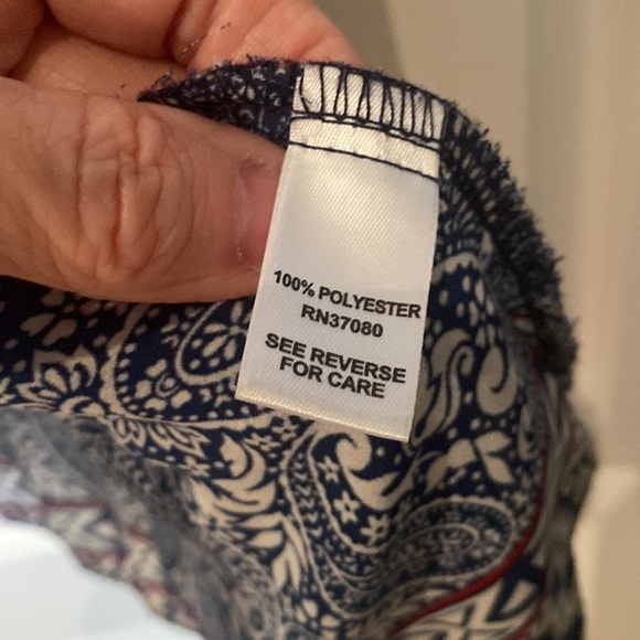 CATO Sz S short sleeve handkerchief flare pleated bottom- could poss fit Sz M - Picture 3 of 6